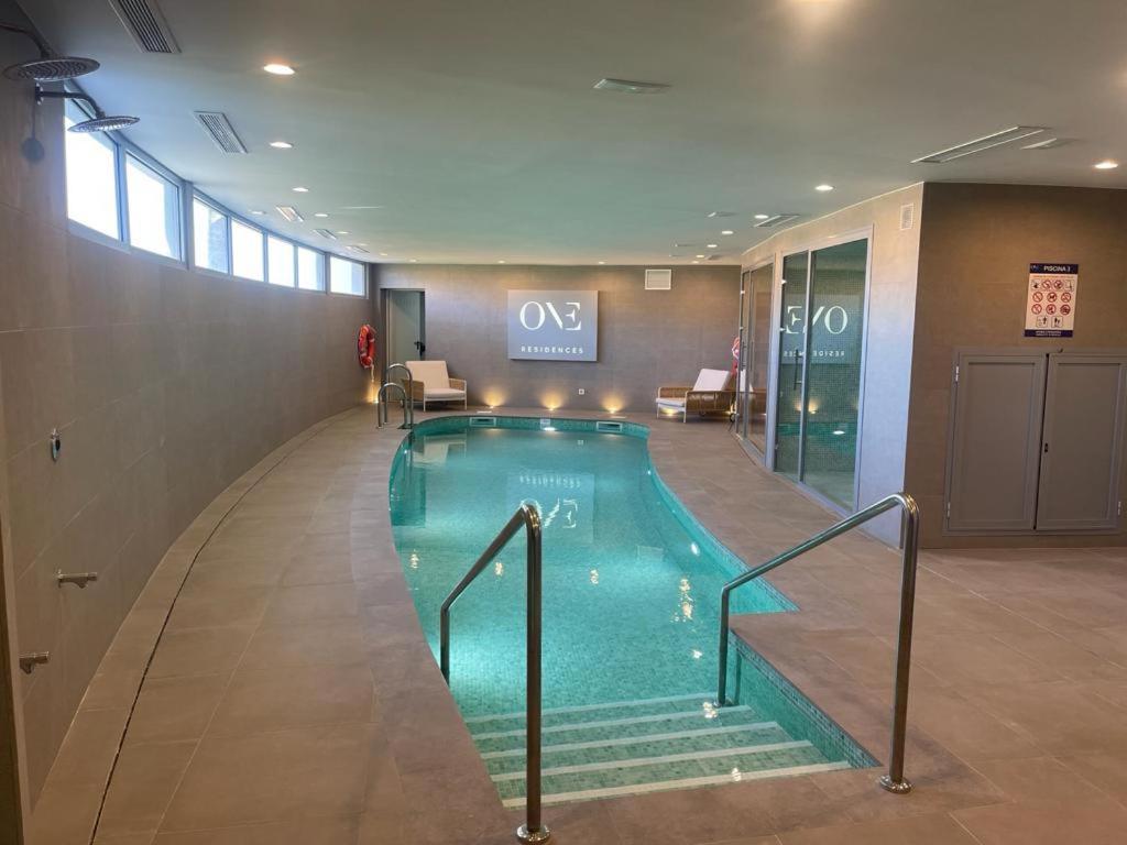Apartment High End Large Ground Floor With Luxury Private Pool And Sea Views *