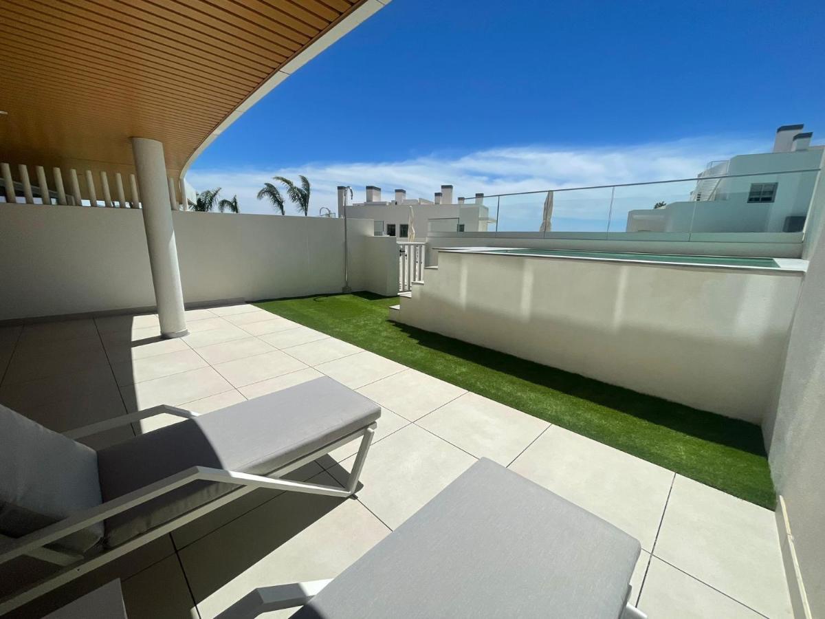 High End Large Ground Floor With Luxury Private Pool And Sea Views Apartment